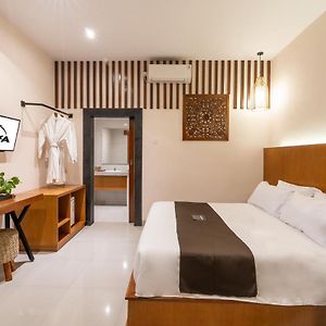 Deluxe Zimmer mit Kingsize-Bett